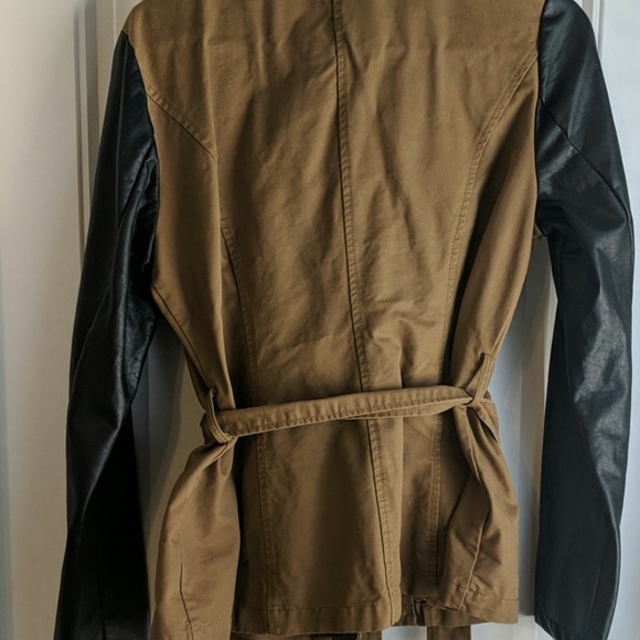 Jacket - Picture 4 of 4